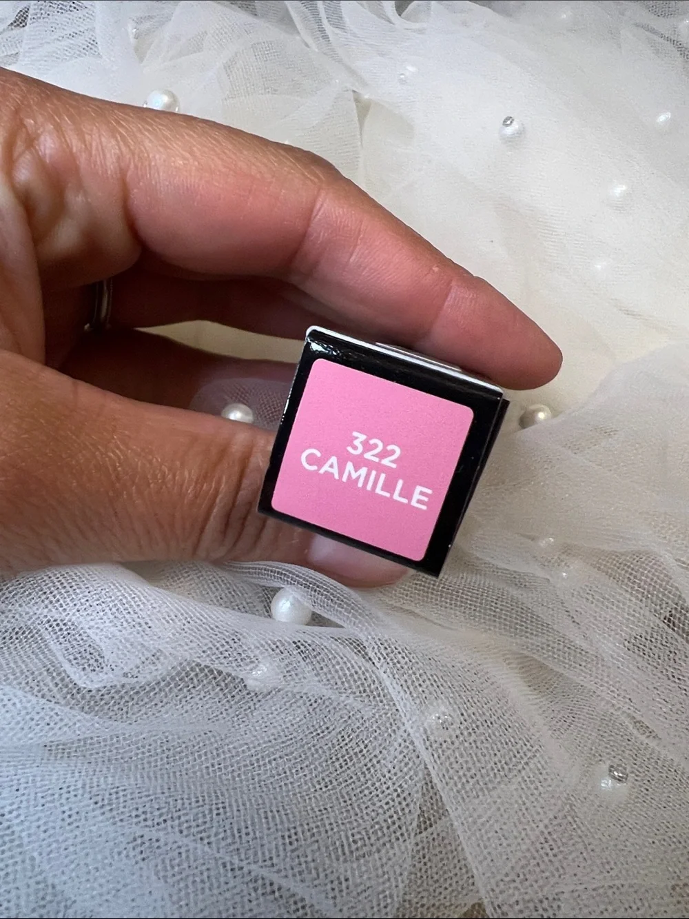 LAURA MERCIER Petal Soft Lipstick Crayon